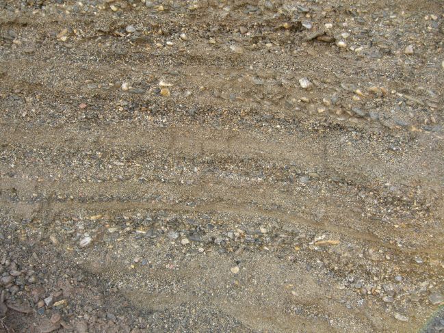  2006:09:03 22:11:00   Interbedded sand and gravel in Beach Ridge Deposits - East Side of Lake d.jpg